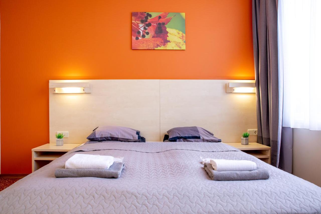 Rija Bauska Hotel エクステリア 写真