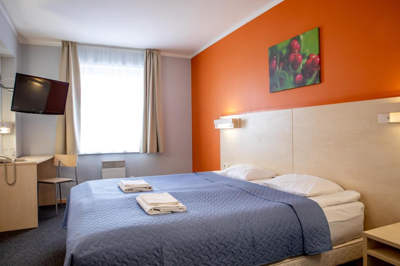 Rija Bauska Hotel エクステリア 写真