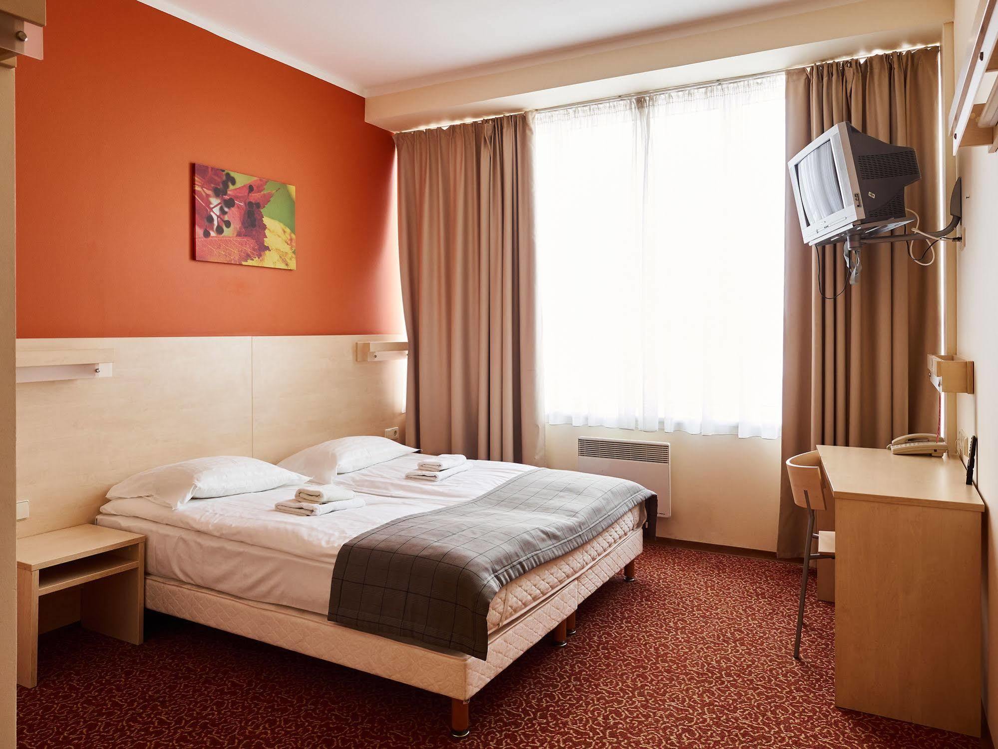 Rija Bauska Hotel エクステリア 写真
