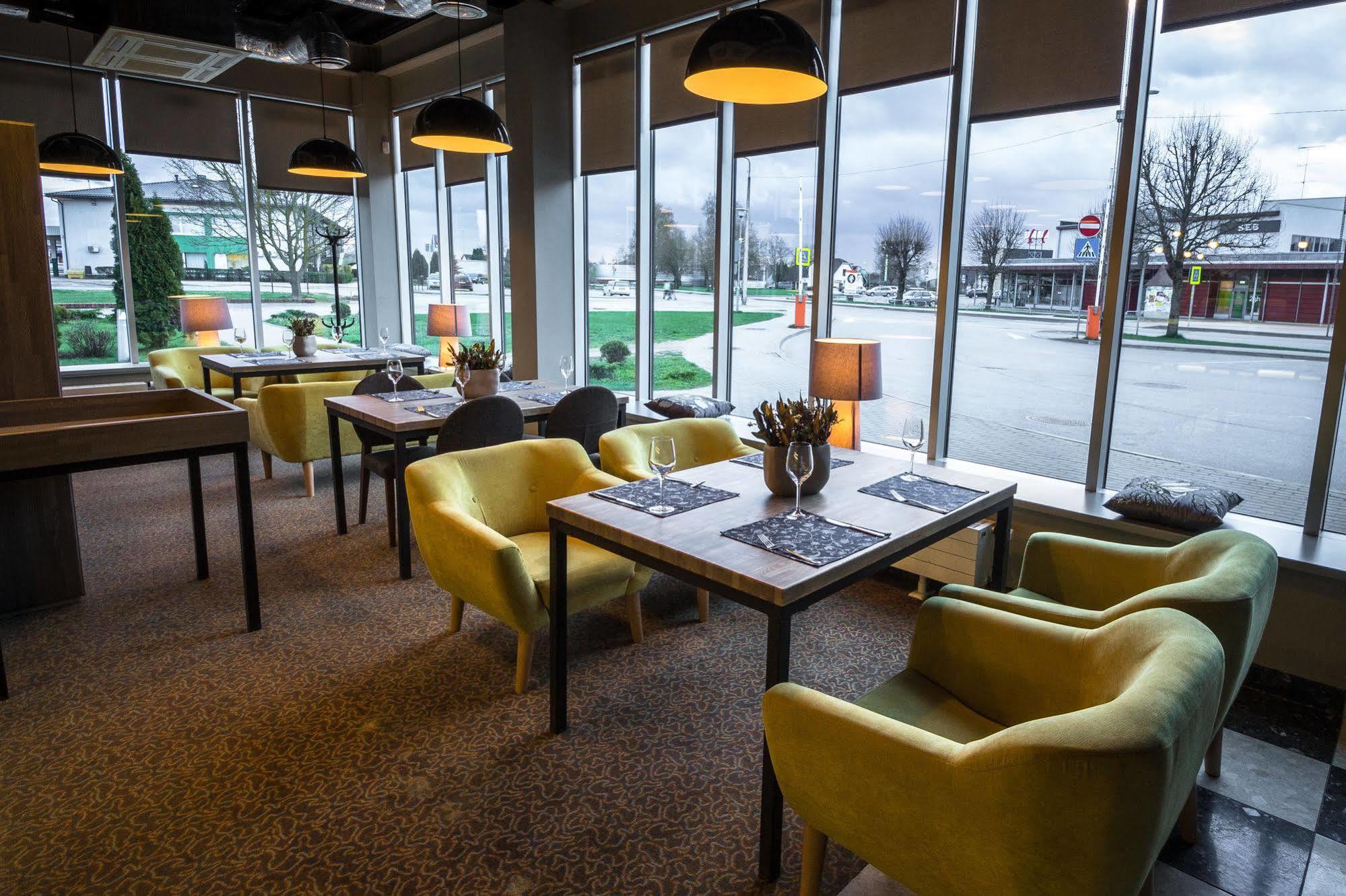 Rija Bauska Hotel エクステリア 写真